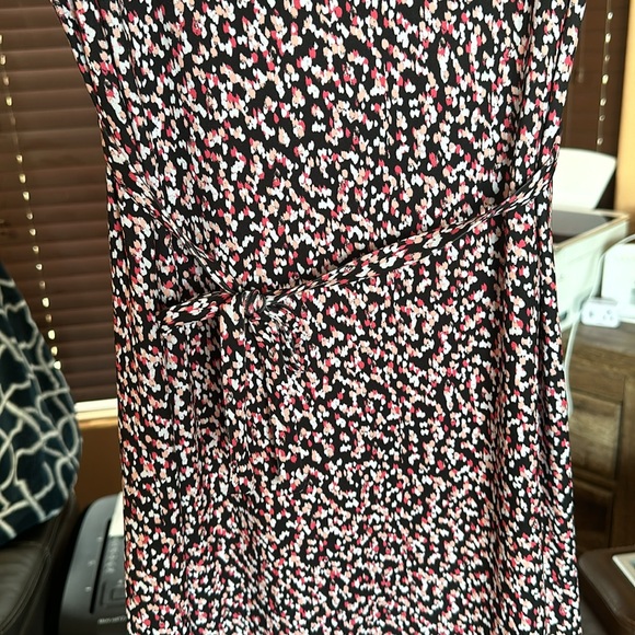 Violets & Roses Dress - Picture 5 of 8